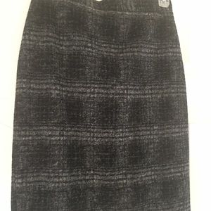Ladies skirt